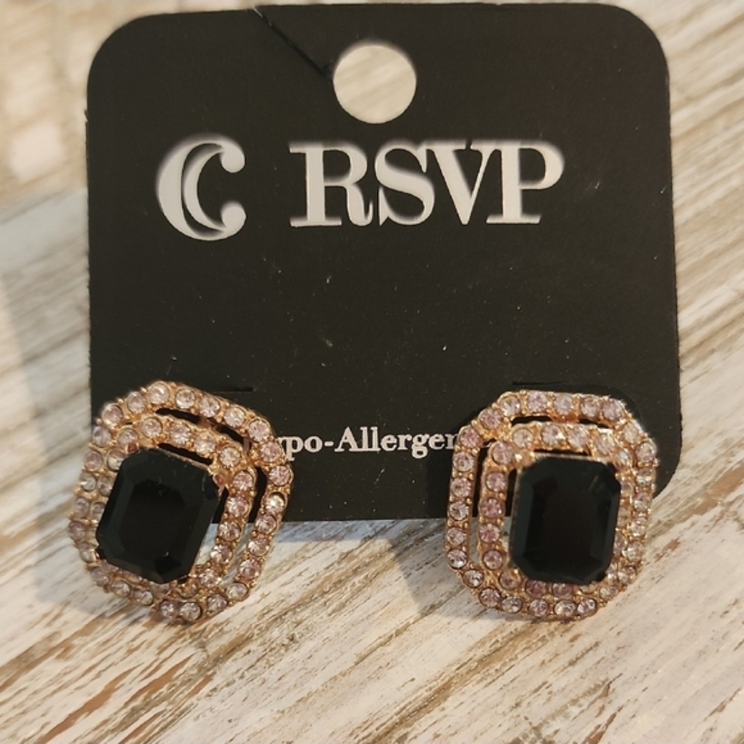 Pick 1 Various Earring Sets 9$